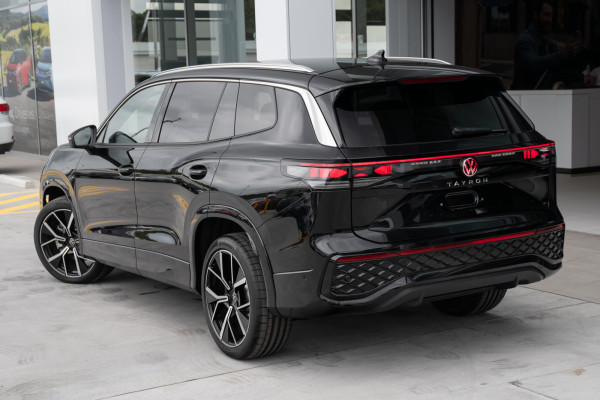 2025 Volkswagen Tayron R4 195TSI R-Line SUV Image 2