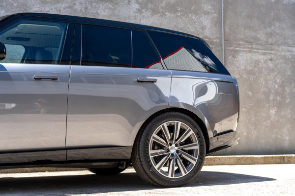 2025 Land Rover Range Rover L460 D350 HSE SUV image 21