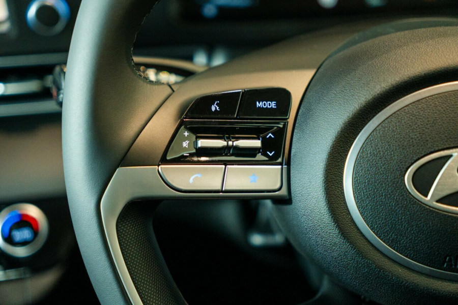 2025 Hyundai i30 CN7.V2 Hybrid Sedan Image 10