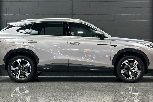 2026 MY25 MG HS AS33 Vibe SUV Image 4