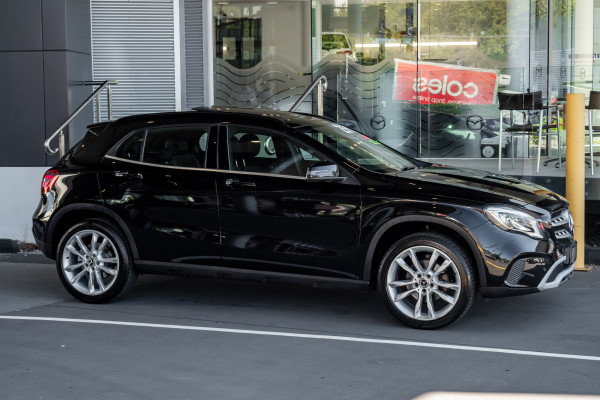 2019 MY10 Mercedes-Benz GLA-Class X156 GLA180 SUV Image 3