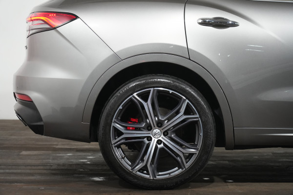 2021 Maserati Levante GranSport SUV image 6