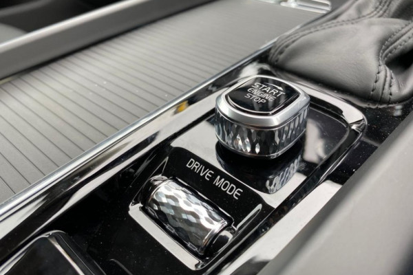 2020 Volvo V60 F-Series T5 Momentum Wagon Image 5