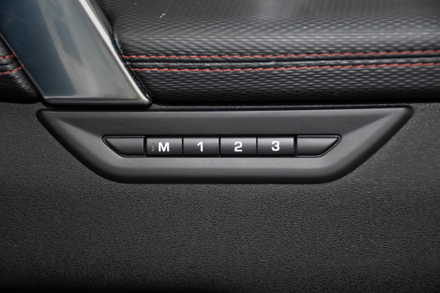 2020 Land Rover Discovery Sport SE SUV Image 14