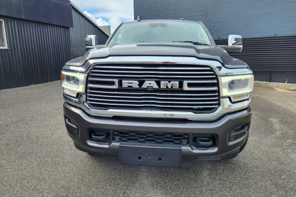 2023 Ram 2500 DJ Laramie Ute Image 2