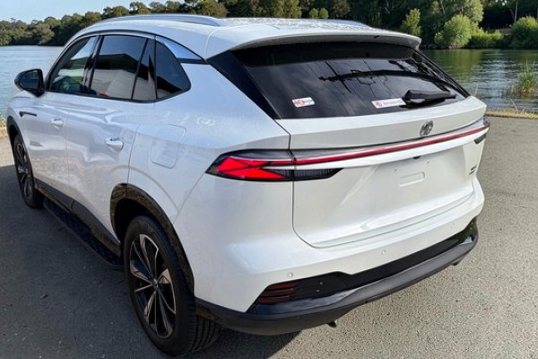 2025 MG HS AS33P Super Hybrid Essence SUV Image 4