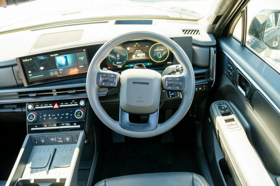 2026 Hyundai Santa Fe Hybrid MX5.V2 Calligraphy 7 seat SUV Image 12