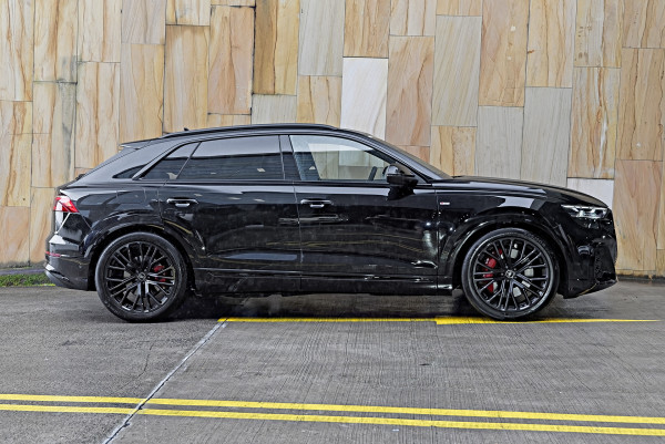 2026 Audi Q8 F1 TFSI e 360kW S line | PHEV SUV image 3