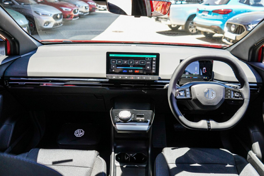 2024 MG MG4 MEH32 Excite 64 Hatch Image 11
