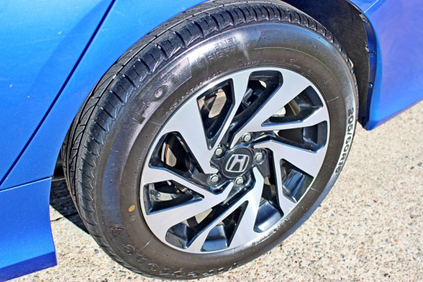 2017 MY16 Honda Civic 10th Gen VTi-S Sedan Image 7