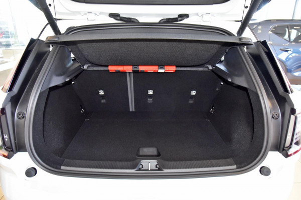 2025 Volvo EX30  Twin Motor Performance Ultra SUV Image 4