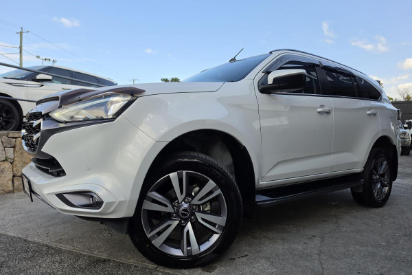 2023 Isuzu MU-X RJ LS-T SUV Image 1