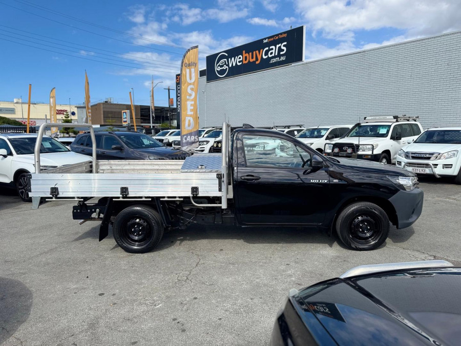 2023 Toyota HiLux TGN121R WorkMate Cab Chassis Image 7