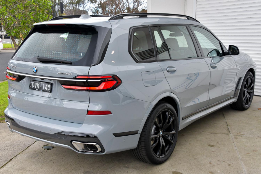 2025 BMW X7 G07 LCI xDrive40i M Sport SUV