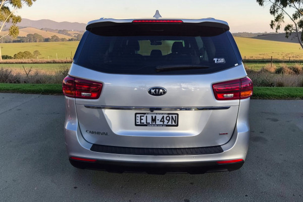 2020 Kia Carnival YP S Van Image 6