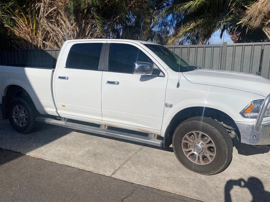 2017 Ram 2500  Laramie Ute Image 4