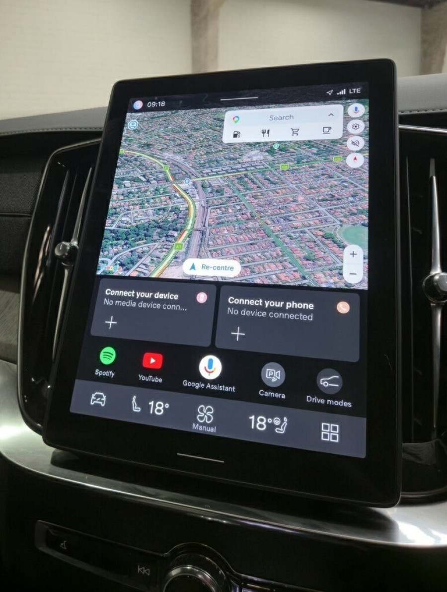 2025 Volvo XC90 L Series Ultra B5 Bright SUV Image 12