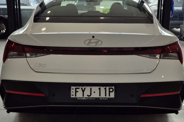 2025 Hyundai i30 CN7.V2  Sedan Image 5