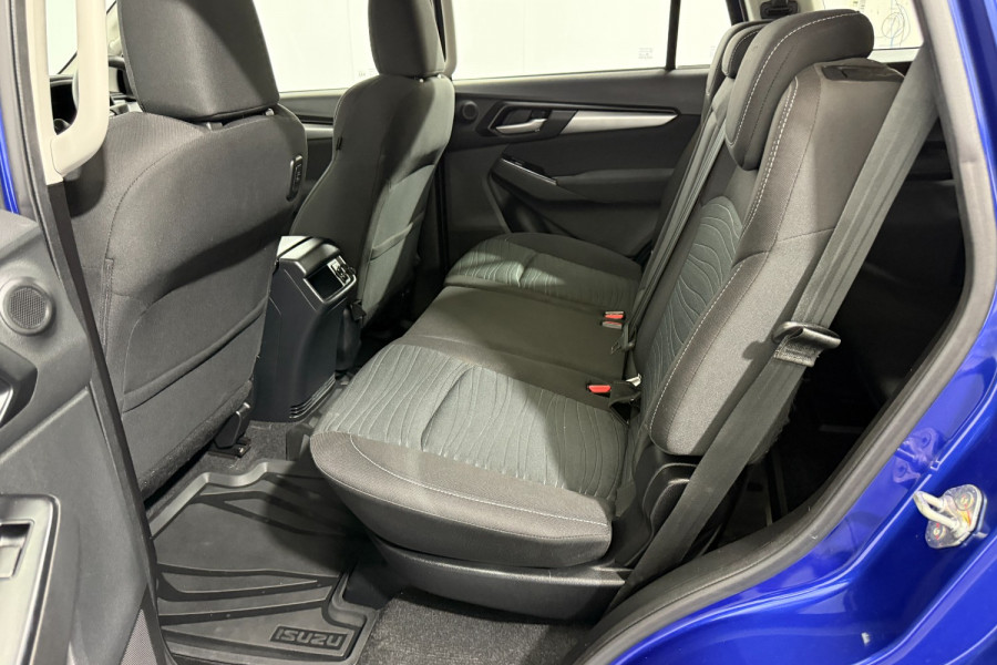 2023 Isuzu MU-X RJ LS-M SUV Image 11