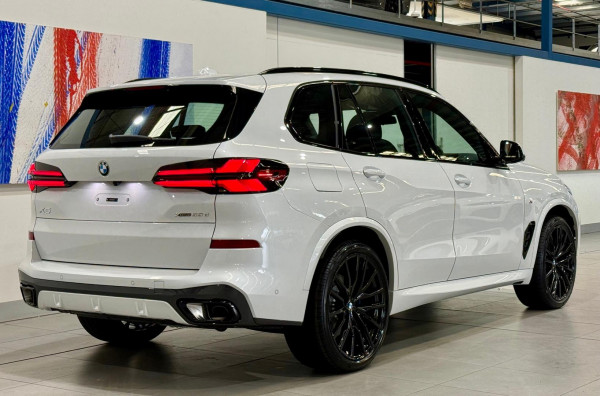 2026 BMW X5 G05 LCI xDrive30d M Sport SUV image 6