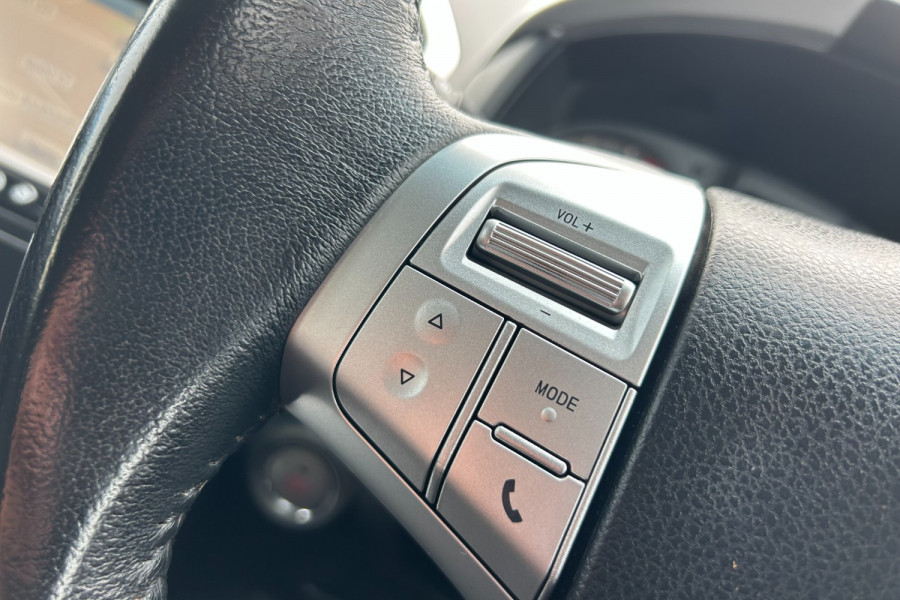 2016 MY15 Isuzu MU-X LS-T SUV Image 17