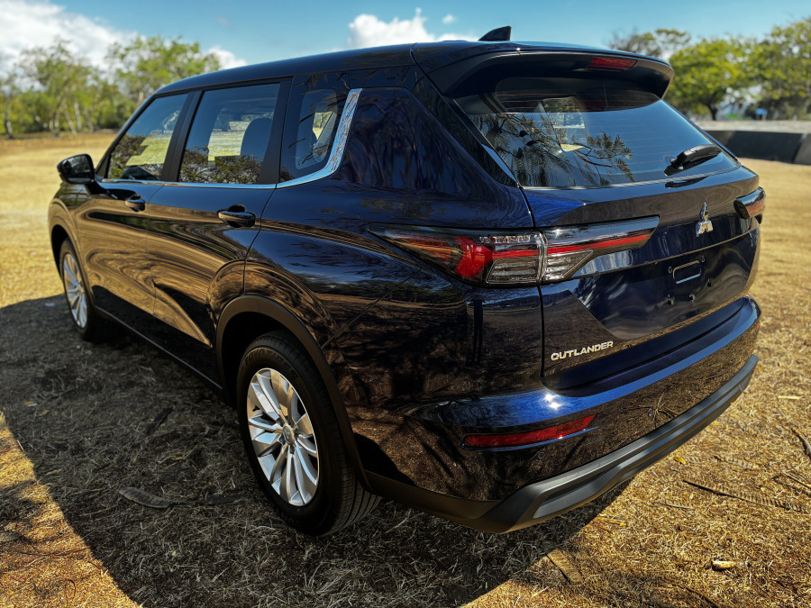 2026 Mitsubishi Outlander ZM ES SUV Image 4