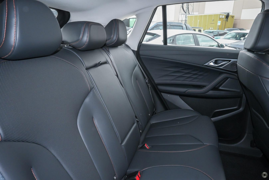2024 MY24.5 MG HS AS33 Excite SUV Image 8