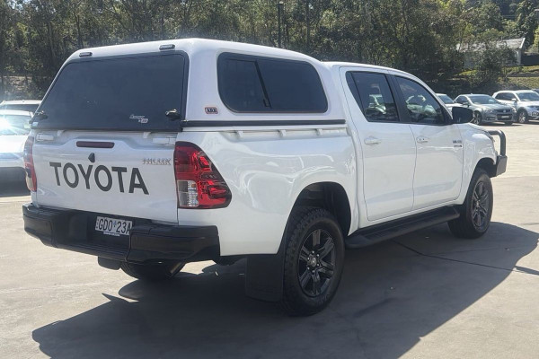 2024 Toyota HiLux GUN126R SR 48V Ute Image 5