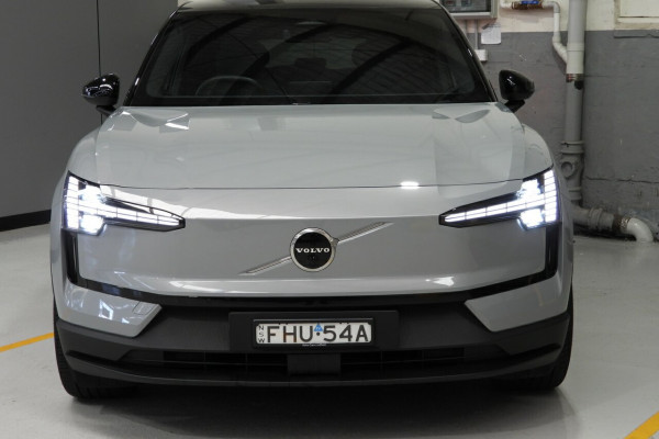 2024 Volvo EX30  Twin Motor Performance Ultra SUV Image 3