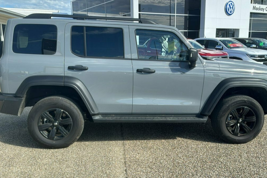 2023 GWM Tank 300 P01 Lux Hybrid SUV Image 8