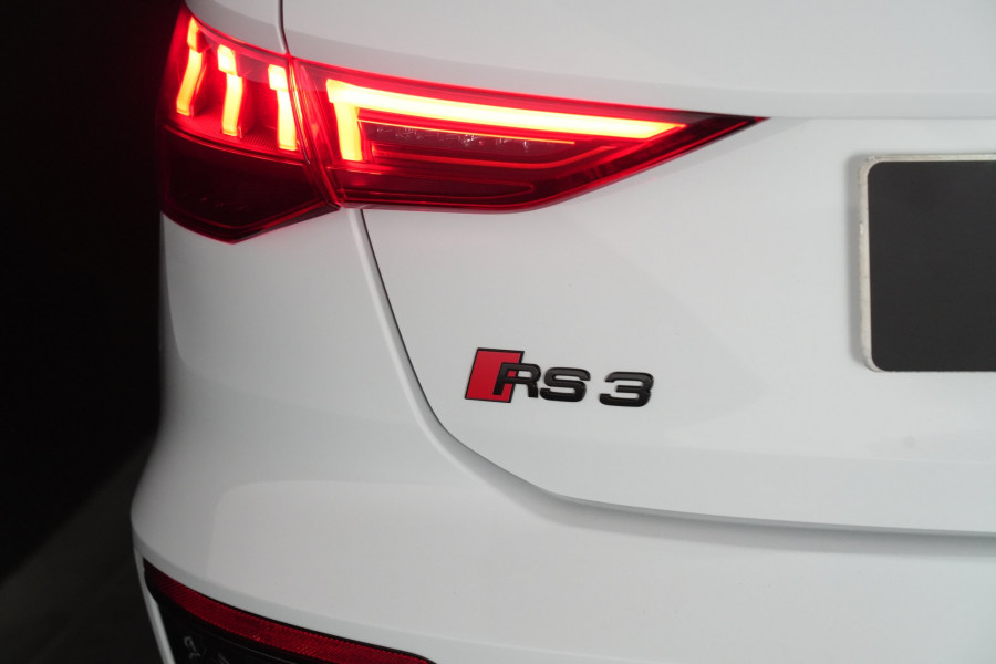 2023 Audi RS 3 Hatch Image 9