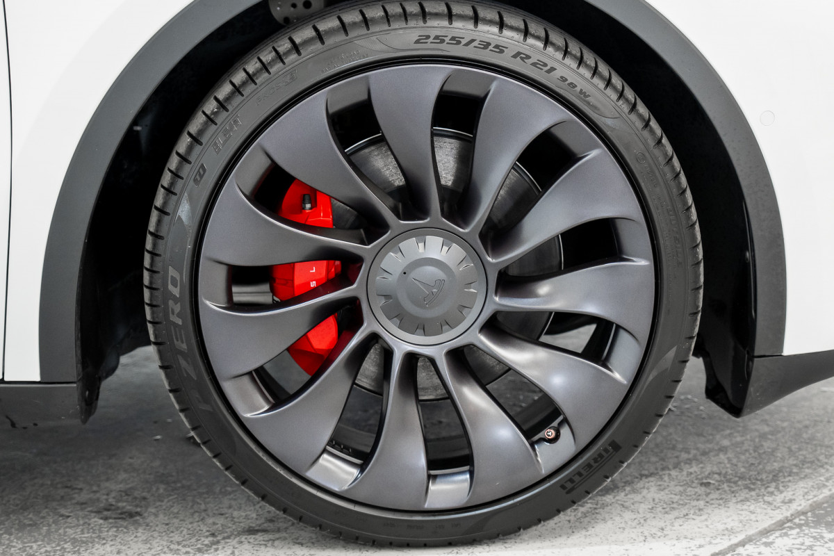 2023 Tesla Model Y Y Performance SUV Image 6