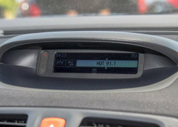 2010 Renault Fluence X38 Dynamique Sedan