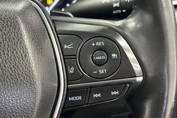 2020 Toyota Camry AXVH70R SL Hybrid Sedan