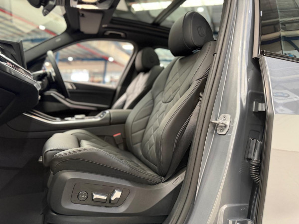 2025 BMW X5 G05 LCI xDrive30d M Sport SUV image 18
