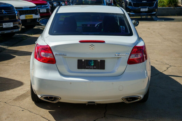2010 MY11 Suzuki Kizashi FR Prestige Sedan