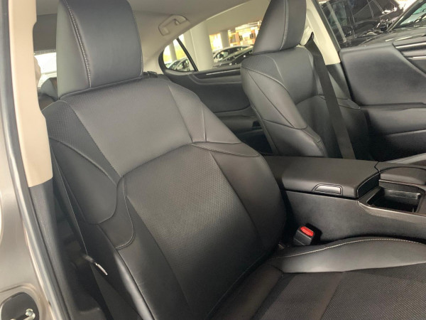 2022 Lexus ES AXZA10R ES250 Luxury Sedan image 11