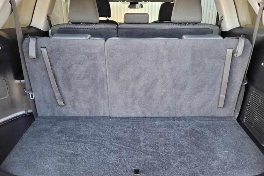 2019 Toyota Kluger GSU50R GX SUV Image 16