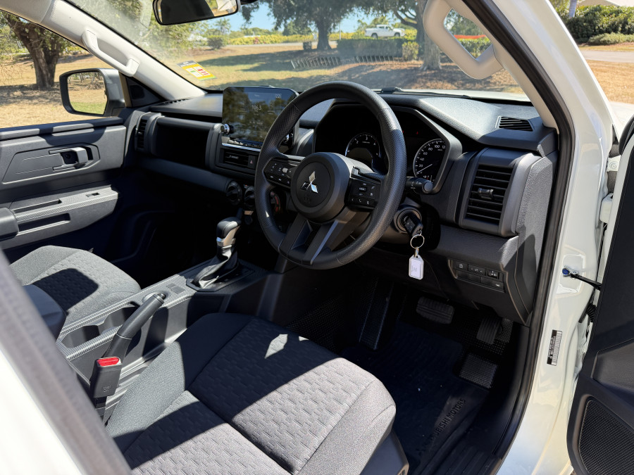 2026 Mitsubishi Triton MV  GLX Cab Chassis Image 12