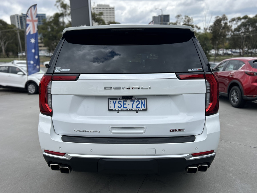 2025 Holden Yukon Denali Wagon Image 24