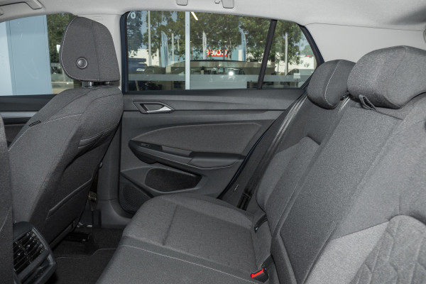 2026 Volkswagen Golf 8.5 110TSI Life Hatch Image 9