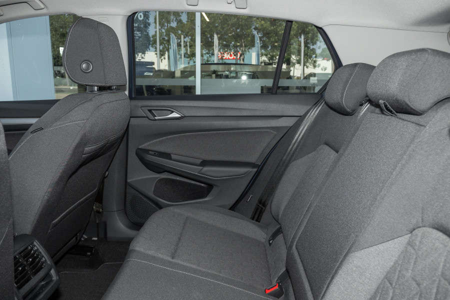 2026 Volkswagen Golf 8.5 110TSI Life Hatch Image 9