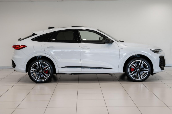 2026 Audi Q5 e-hybrid 270kW SUV image 3