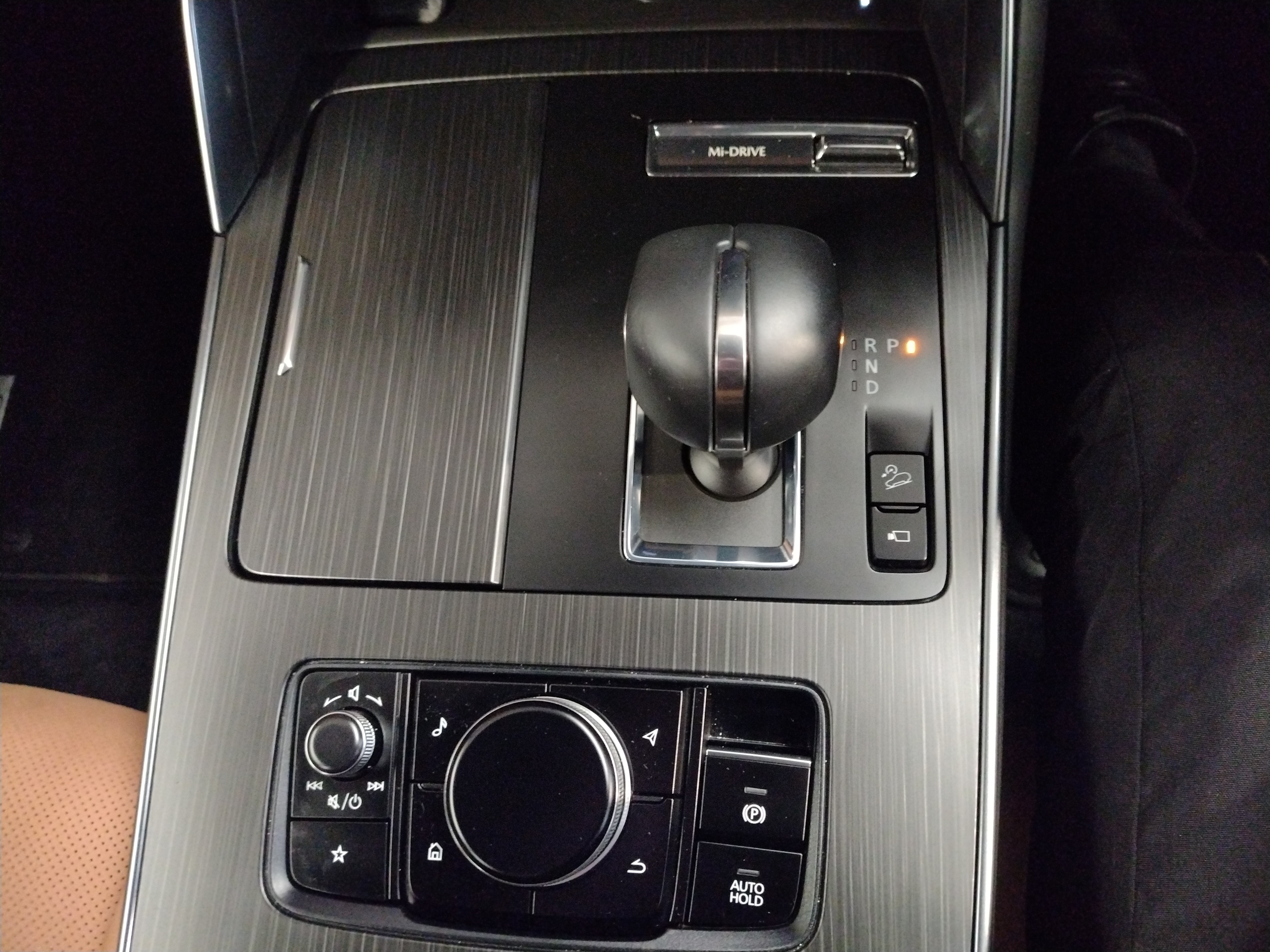 2024 Mazda CX-60 KH Series D50e Azami SP SUV Image 18