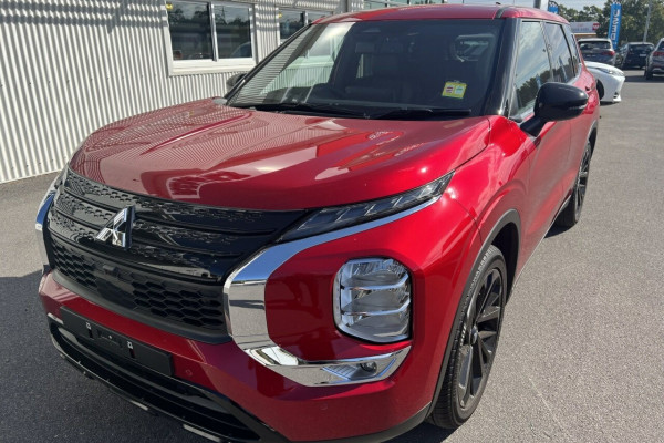 2024 Mitsubishi Outlander ZM Black Edition SUV