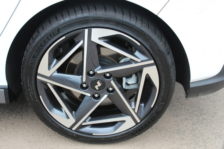 2024 MY25 Hyundai i30 PDe.V6  N Line Premium Hatch Image 15