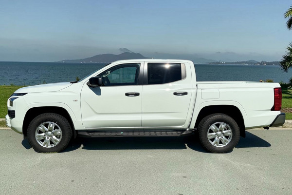 2026 Mitsubishi Triton MV GLX+ Ute Image 8