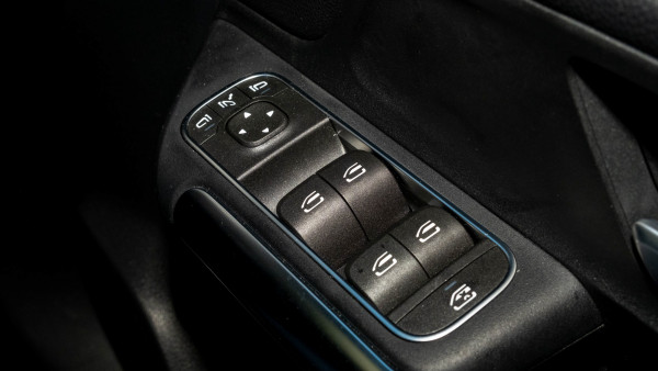 2022 MY22.5 Mercedes-Benz GLA-Class H247 GLA200 SUV image 39