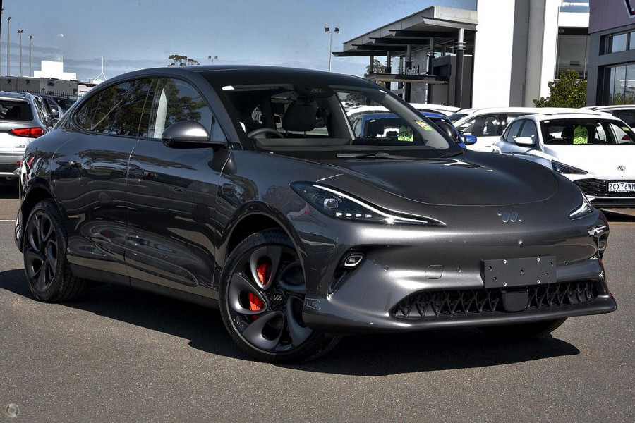 2025 MG IM6 S12L Platinum SUV Image 1