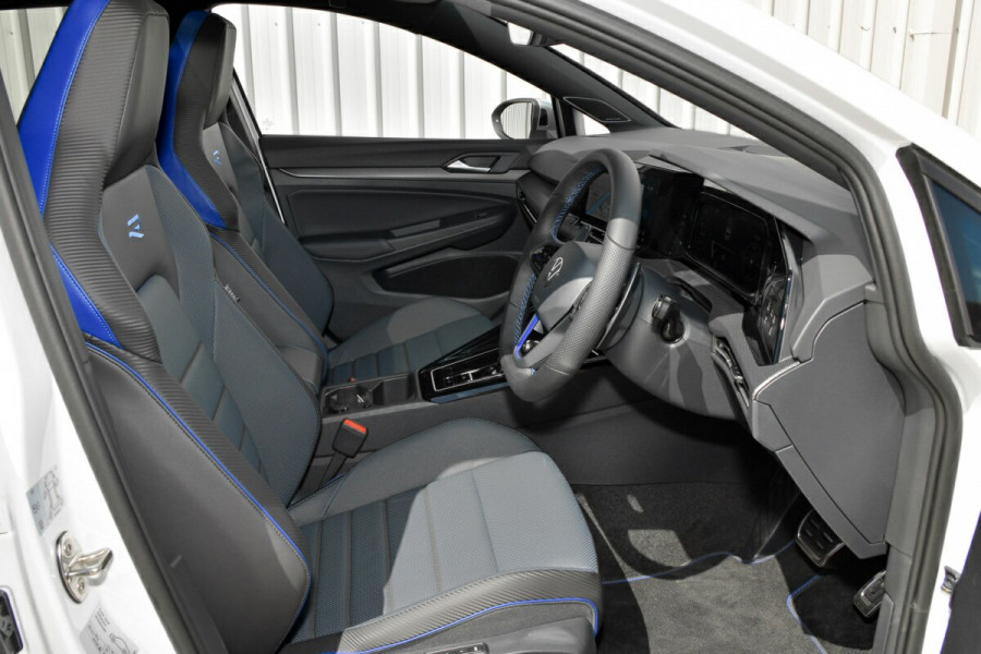 2024 Volkswagen Golf 8 R Hatch Image 6